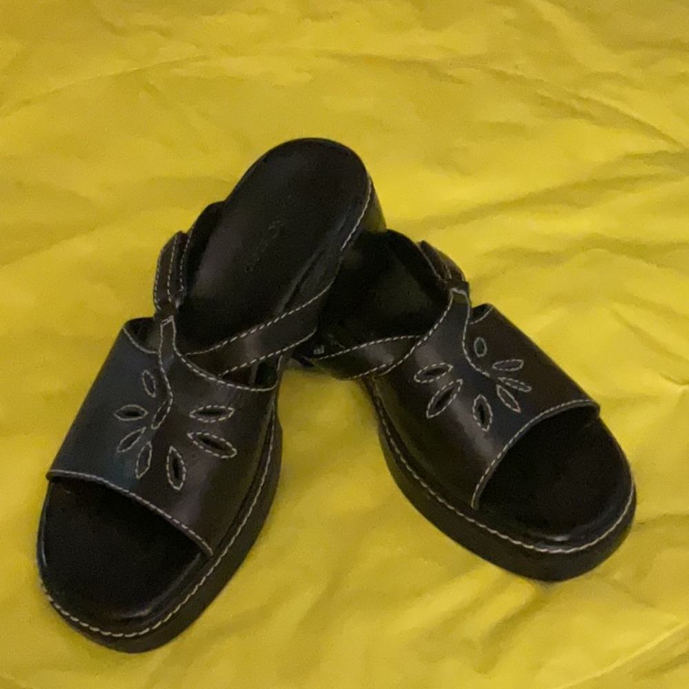 Black Embroidered Women's Sandals